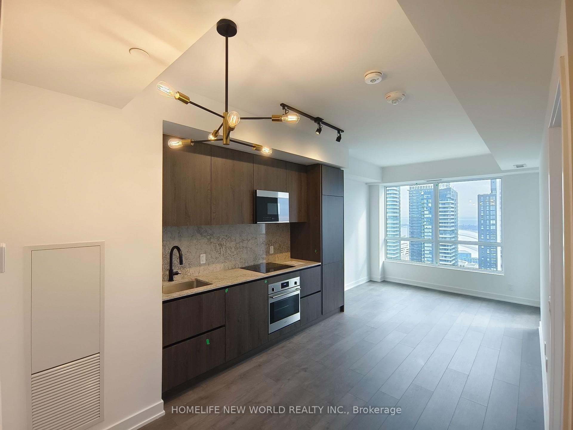 108 Peter Street Unit 4208 photo 3