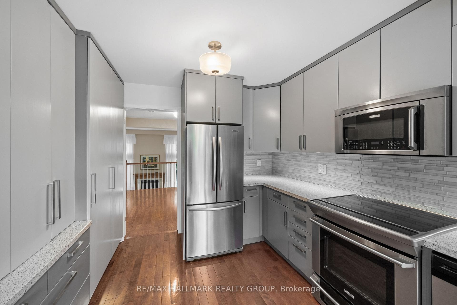 44 Dunbarton Court photo 15
