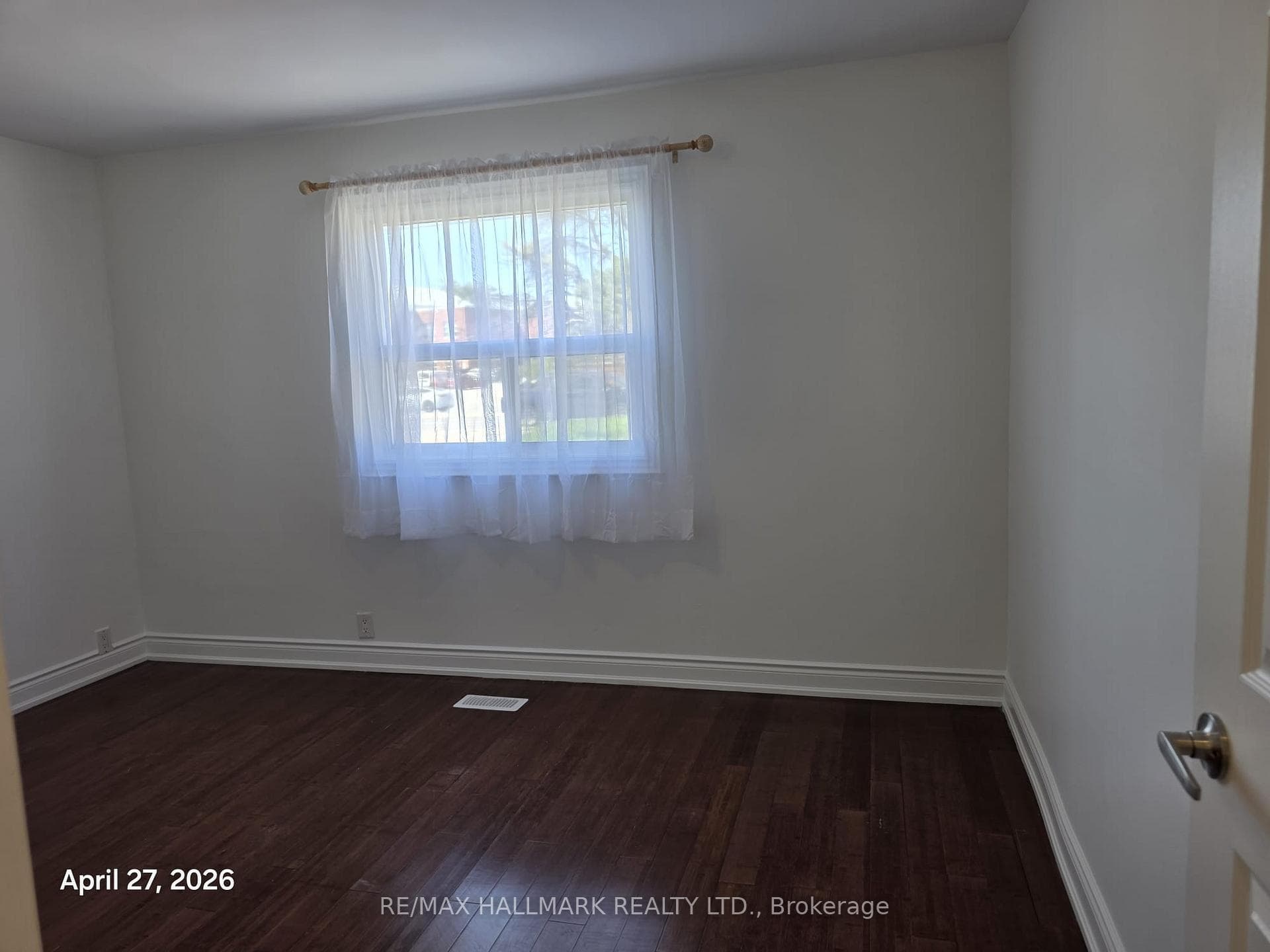 429 16th Avenue photo 16