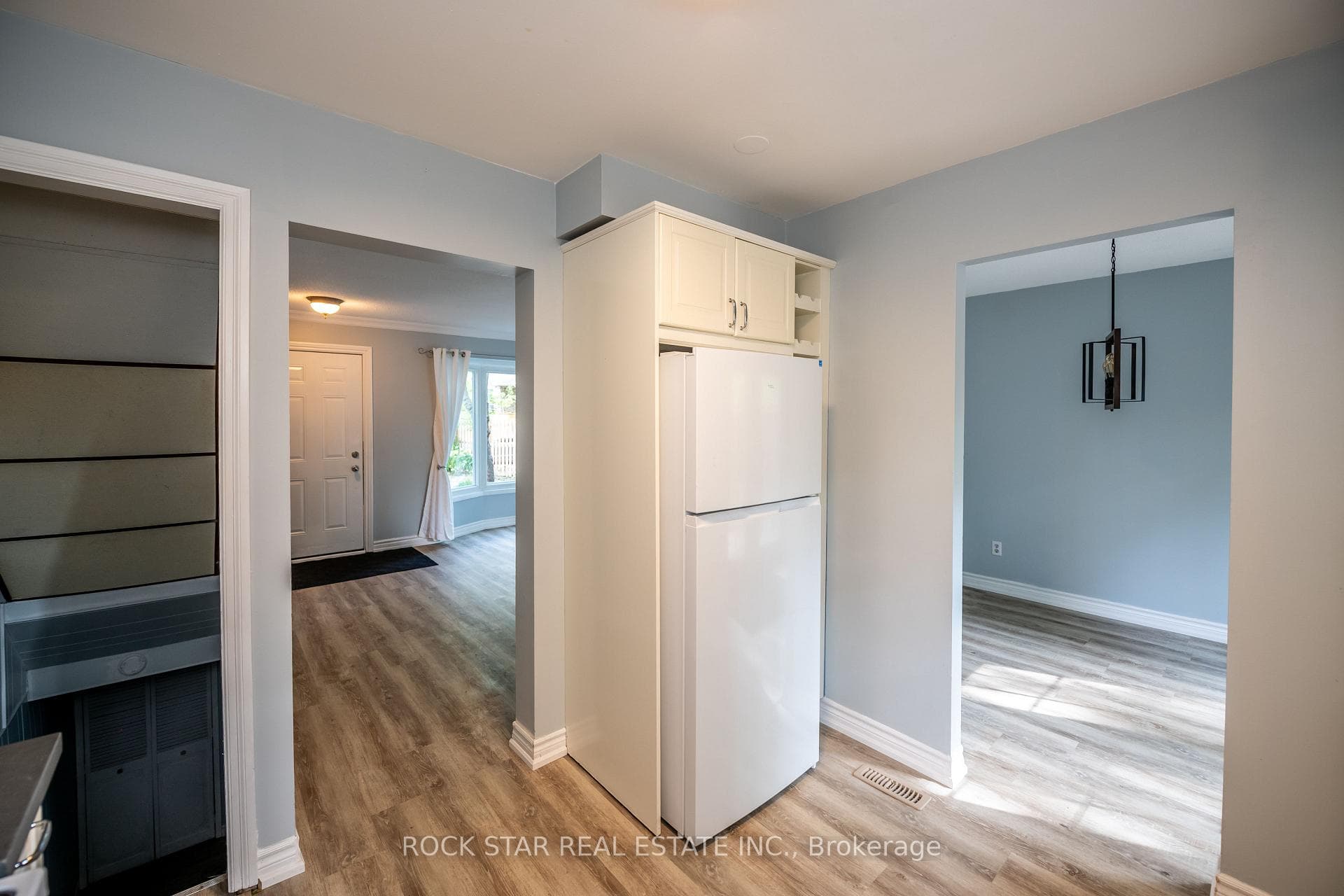 42 Oakmeadow Place photo 11