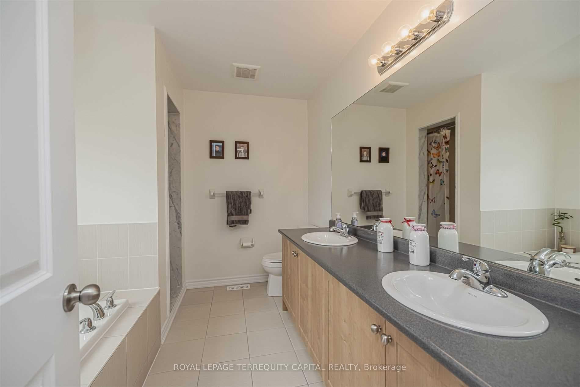 141 Isabella Drive Unit Upper photo 23