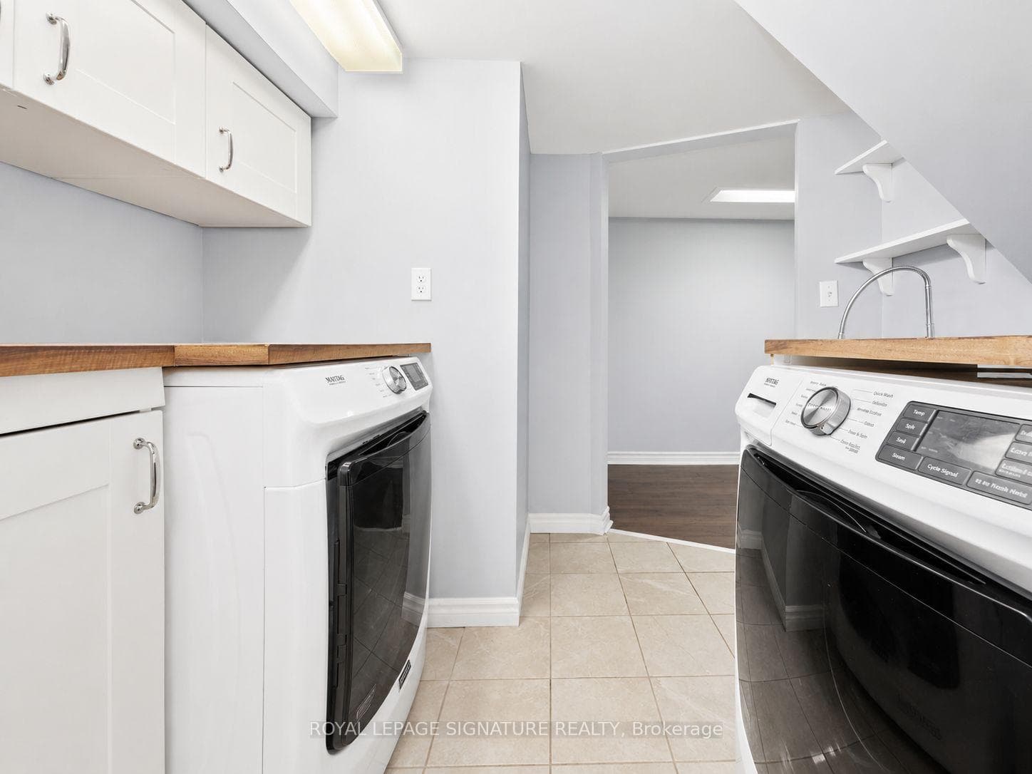 621 Wychwood Street Unit Bsmt photo 4