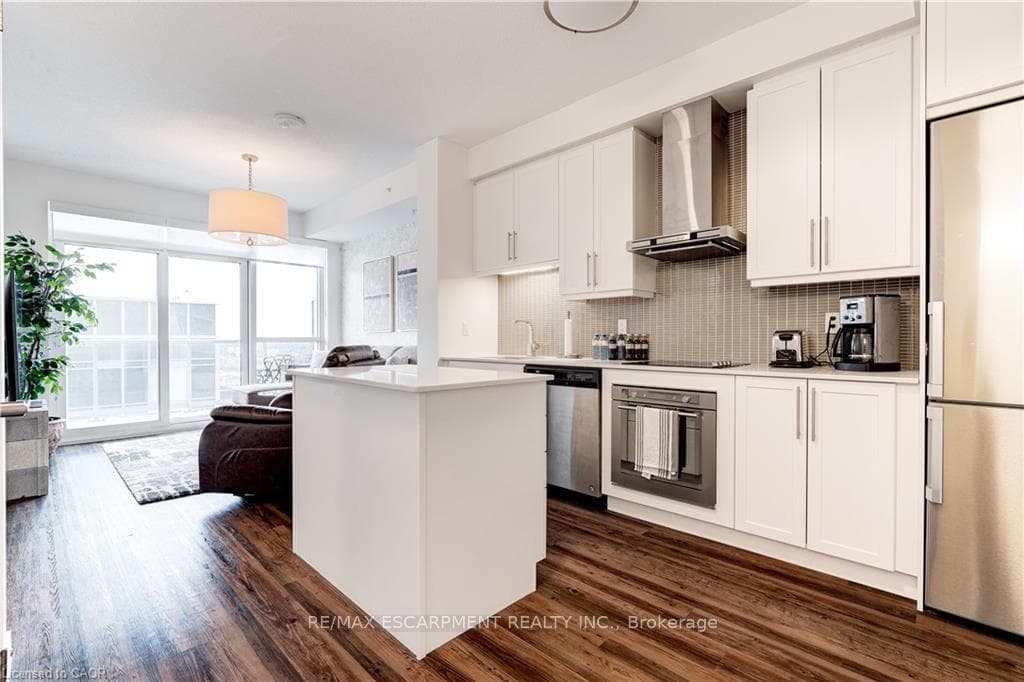 2087 Fairview Street Unit 2101 photo 4