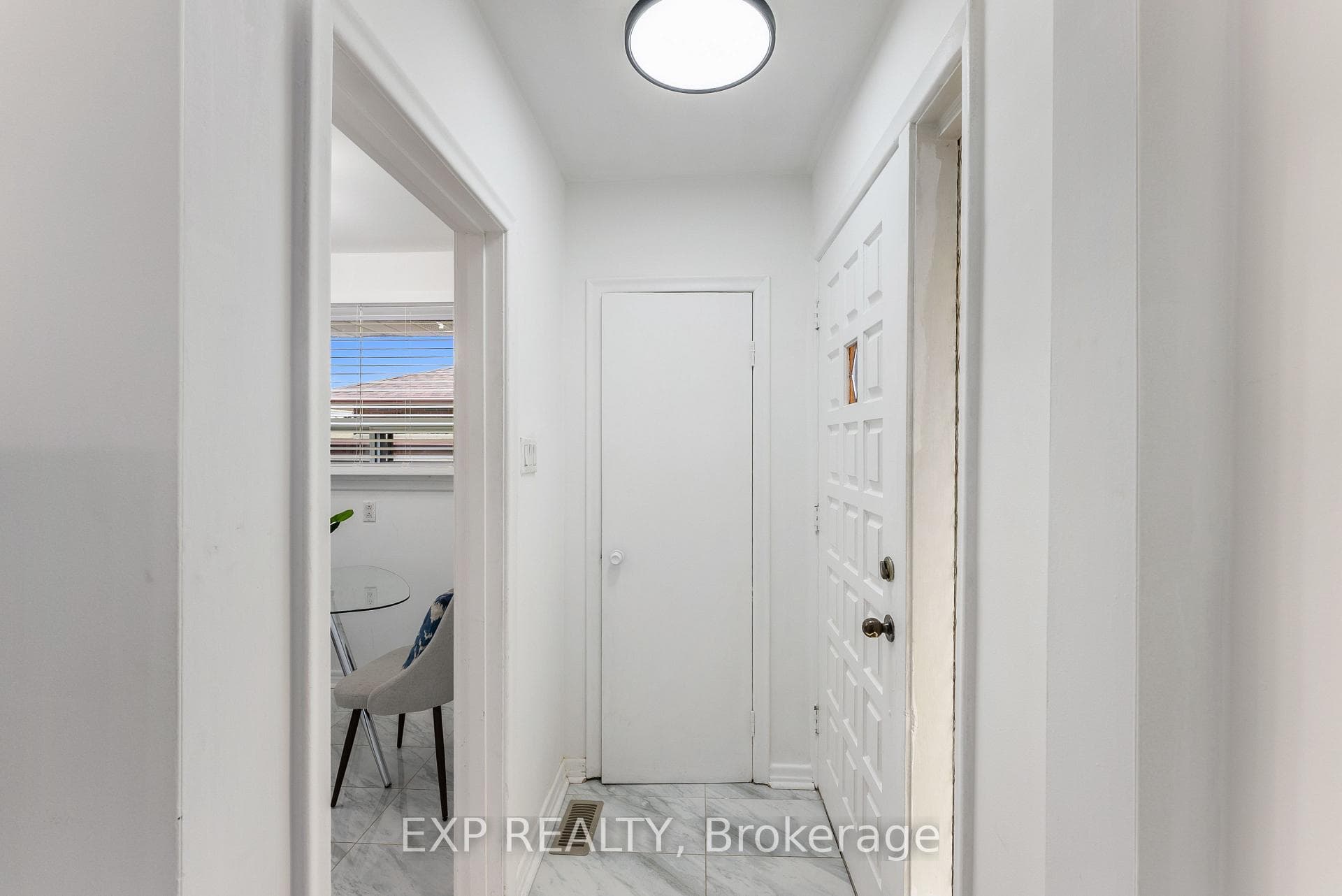 52 Southampton Drive photo 5
