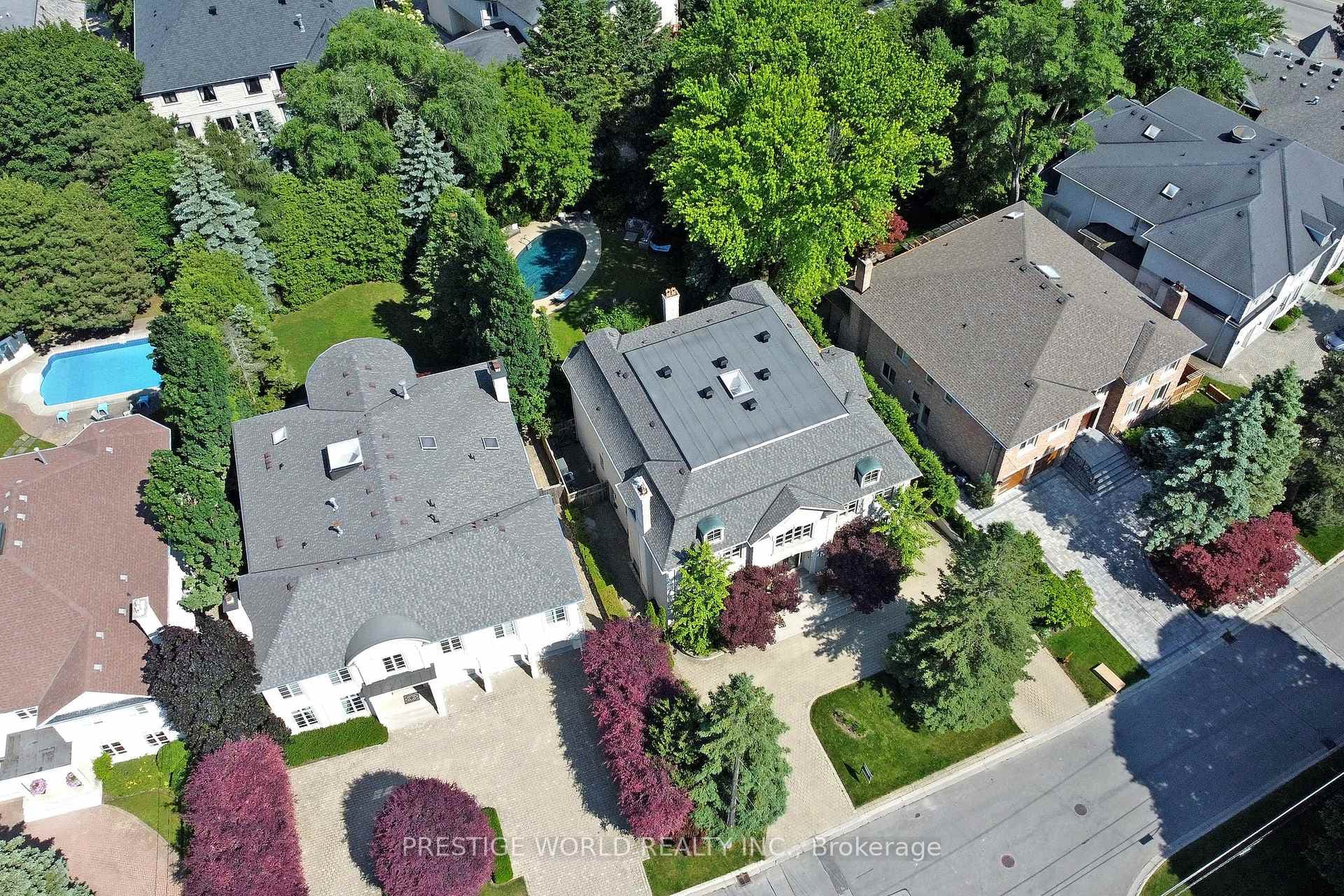 37 Rollscourt Drive photo 44