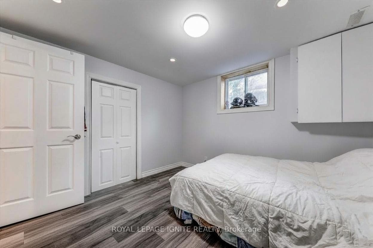 111 Dunsfold Drive photo 21