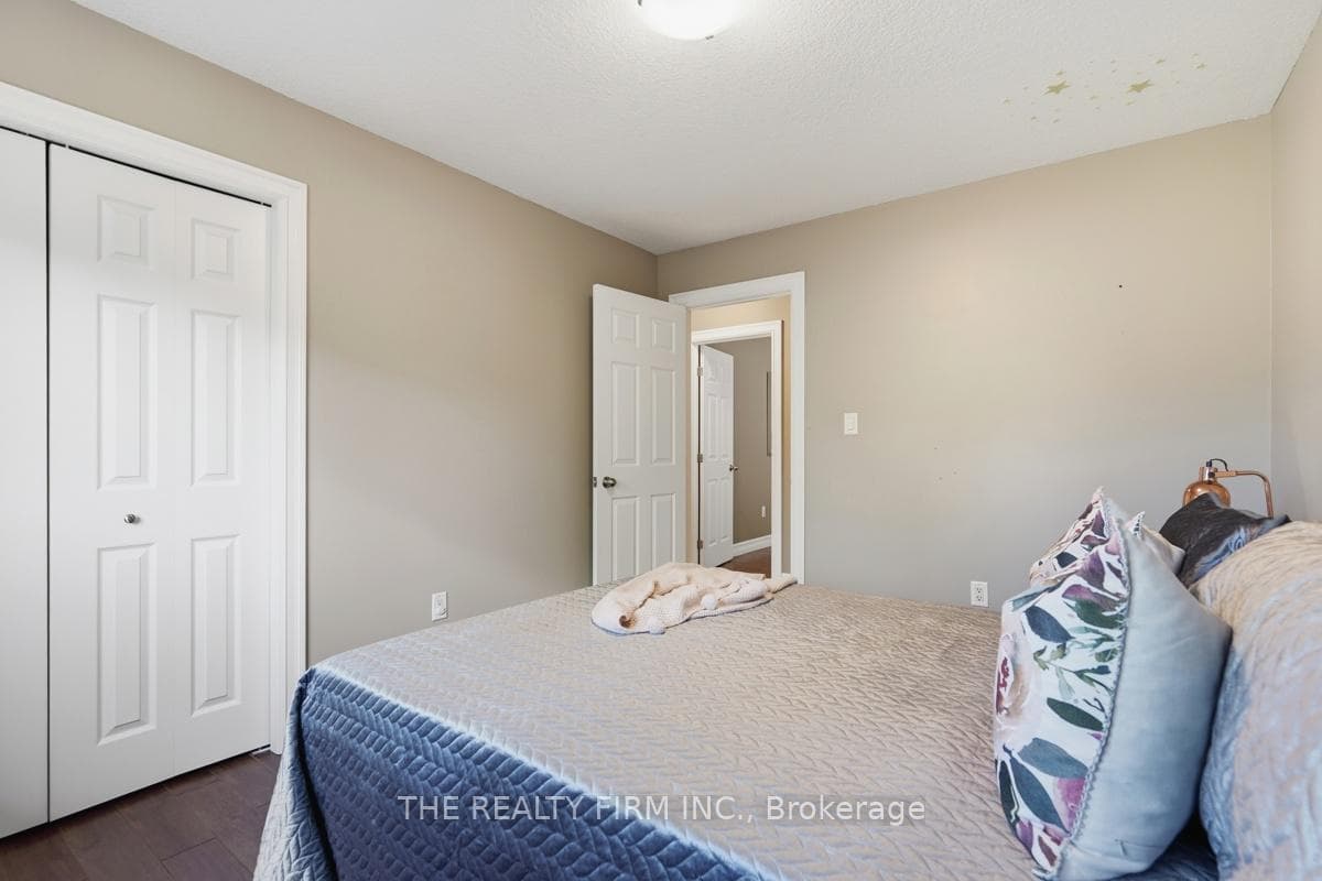 813 Leacock Way photo 25