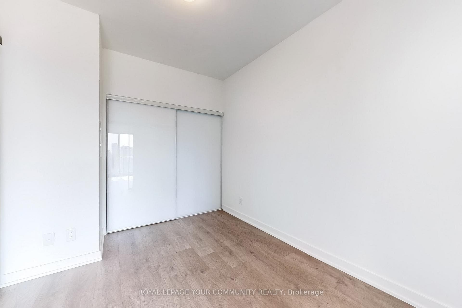 5 Defries Street Unit 2607 photo 10