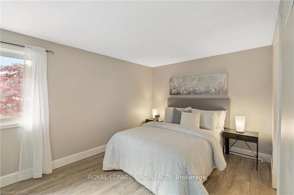 77 LINWELL Road Unit 30 photo 16