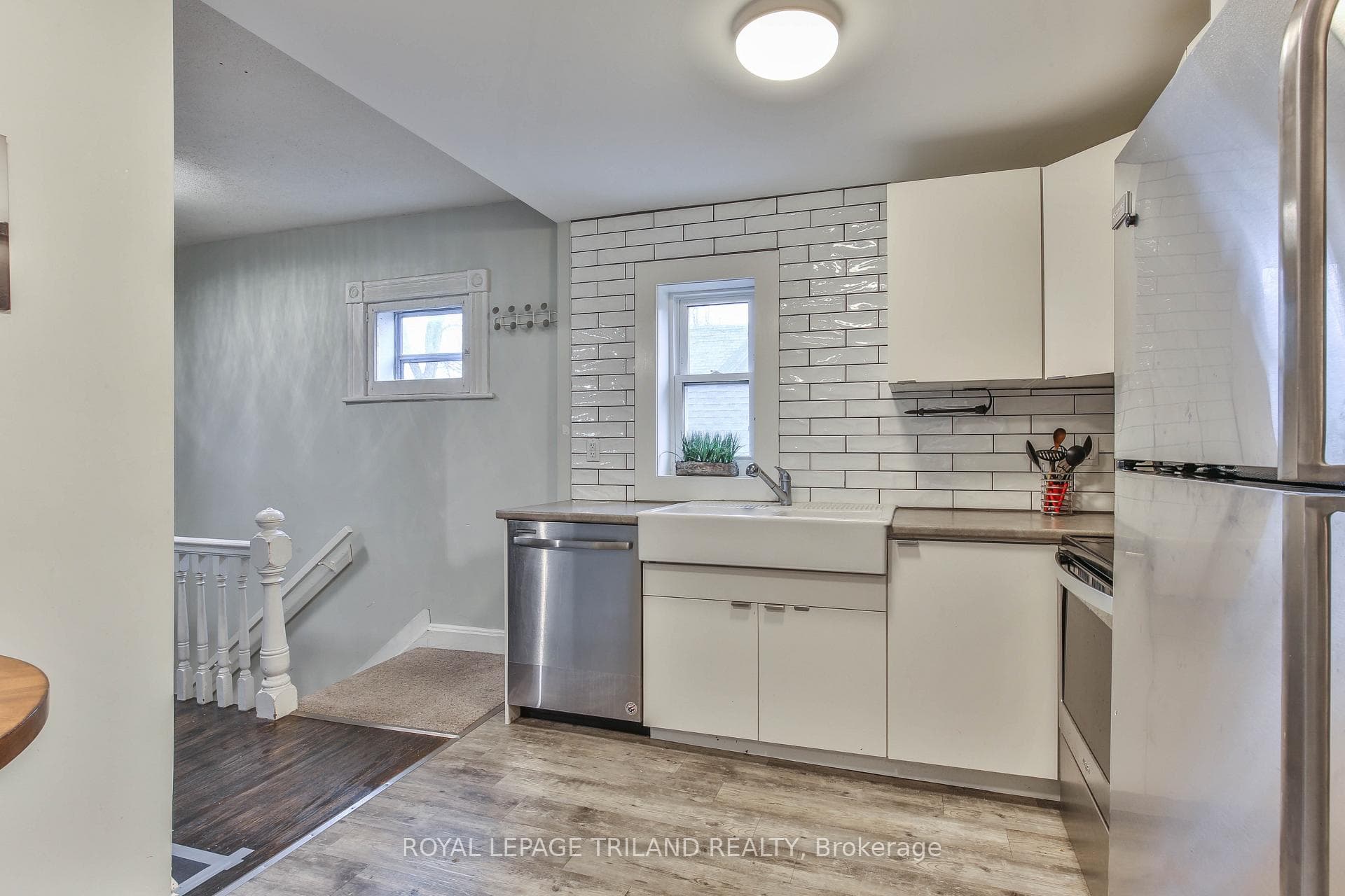 918 William Street Unit #Upper photo 6