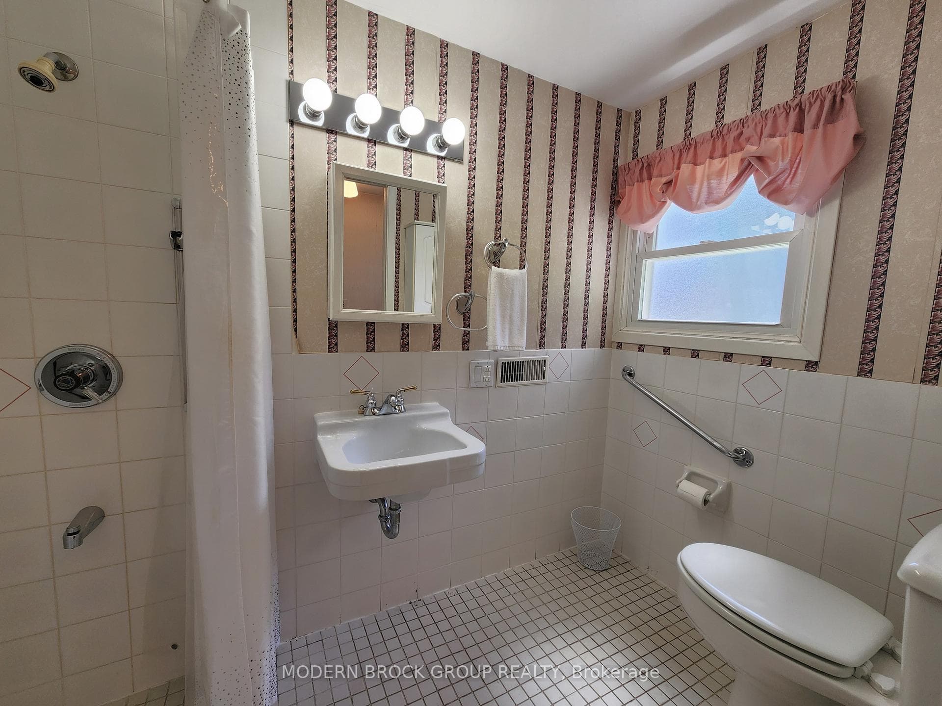 2 Woodlawn Place photo 30