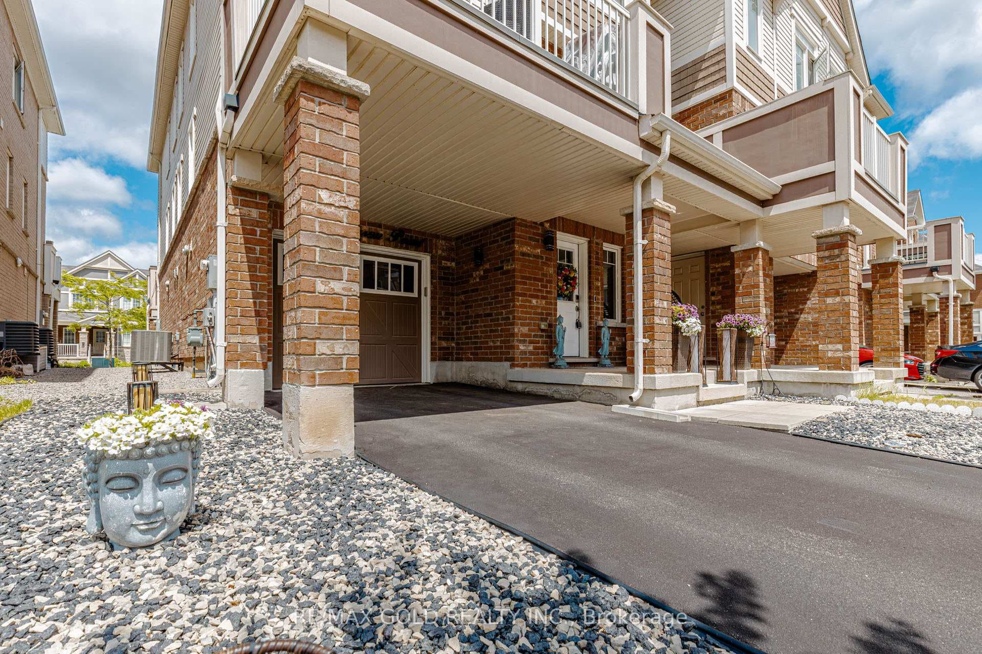 283 Casson Point photo 3