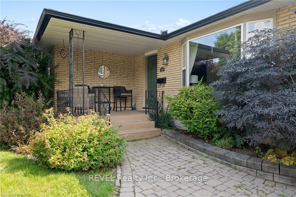 79 CHAMPLAIN Avenue photo 3