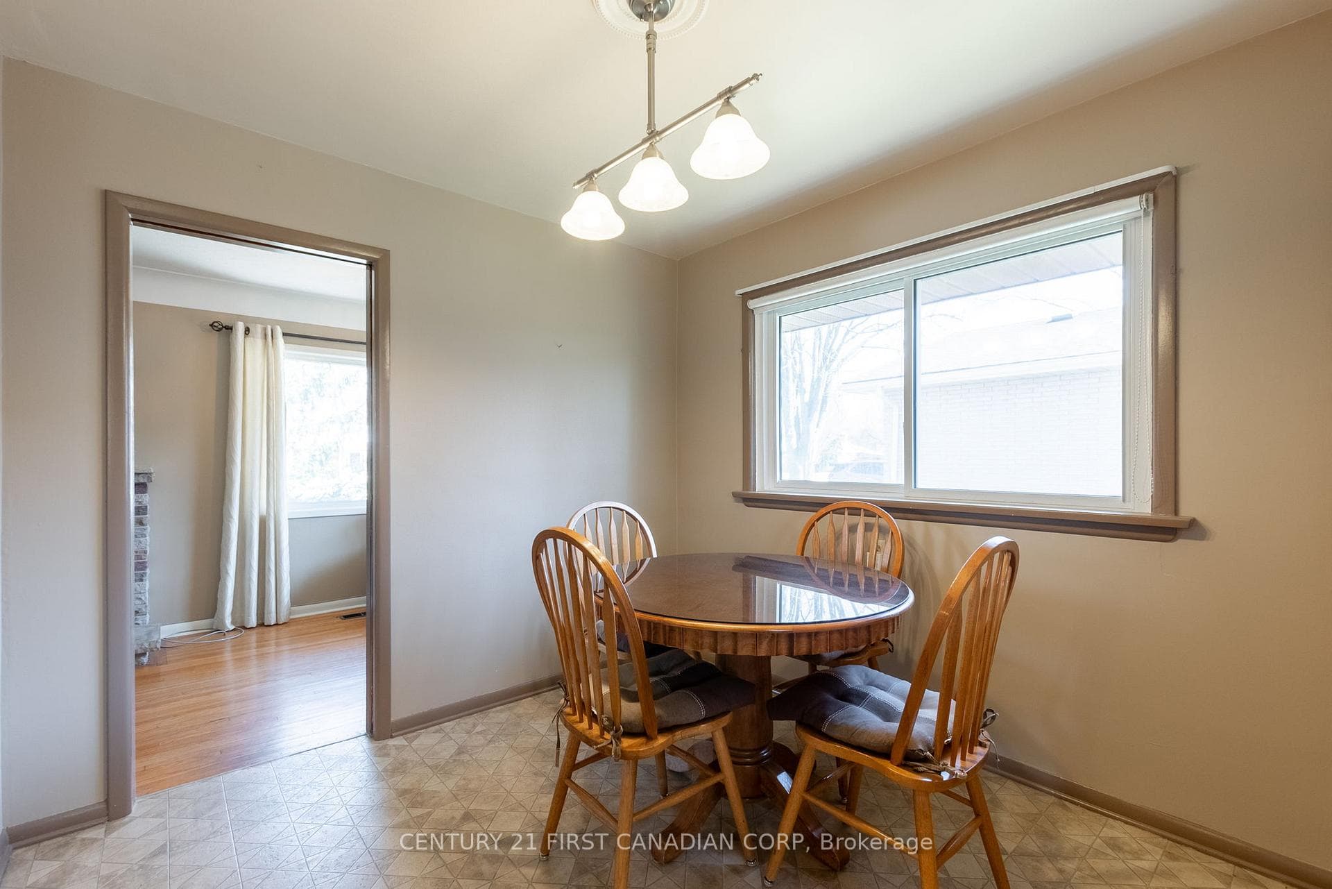 20 Arnella Crescent photo 9