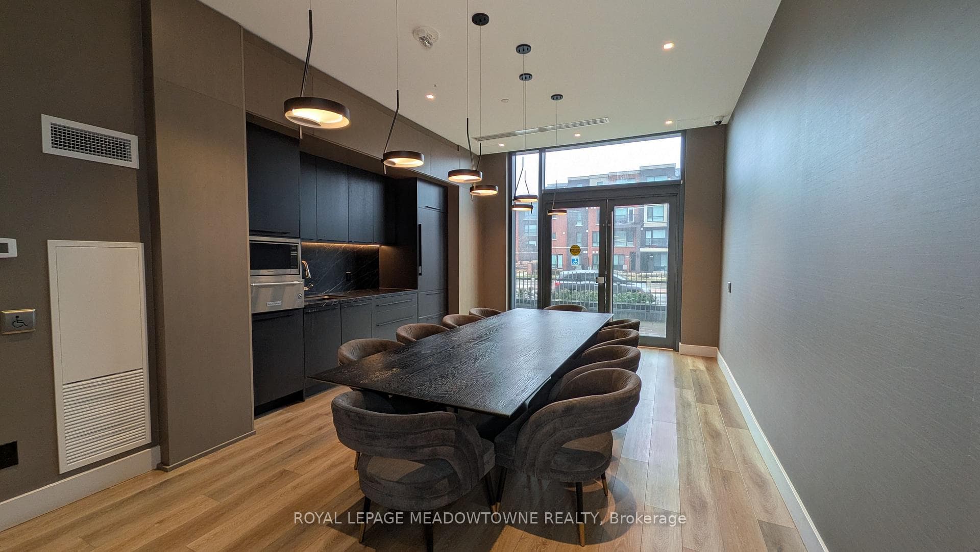 180 Veterans Drive Unit 201 photo 4