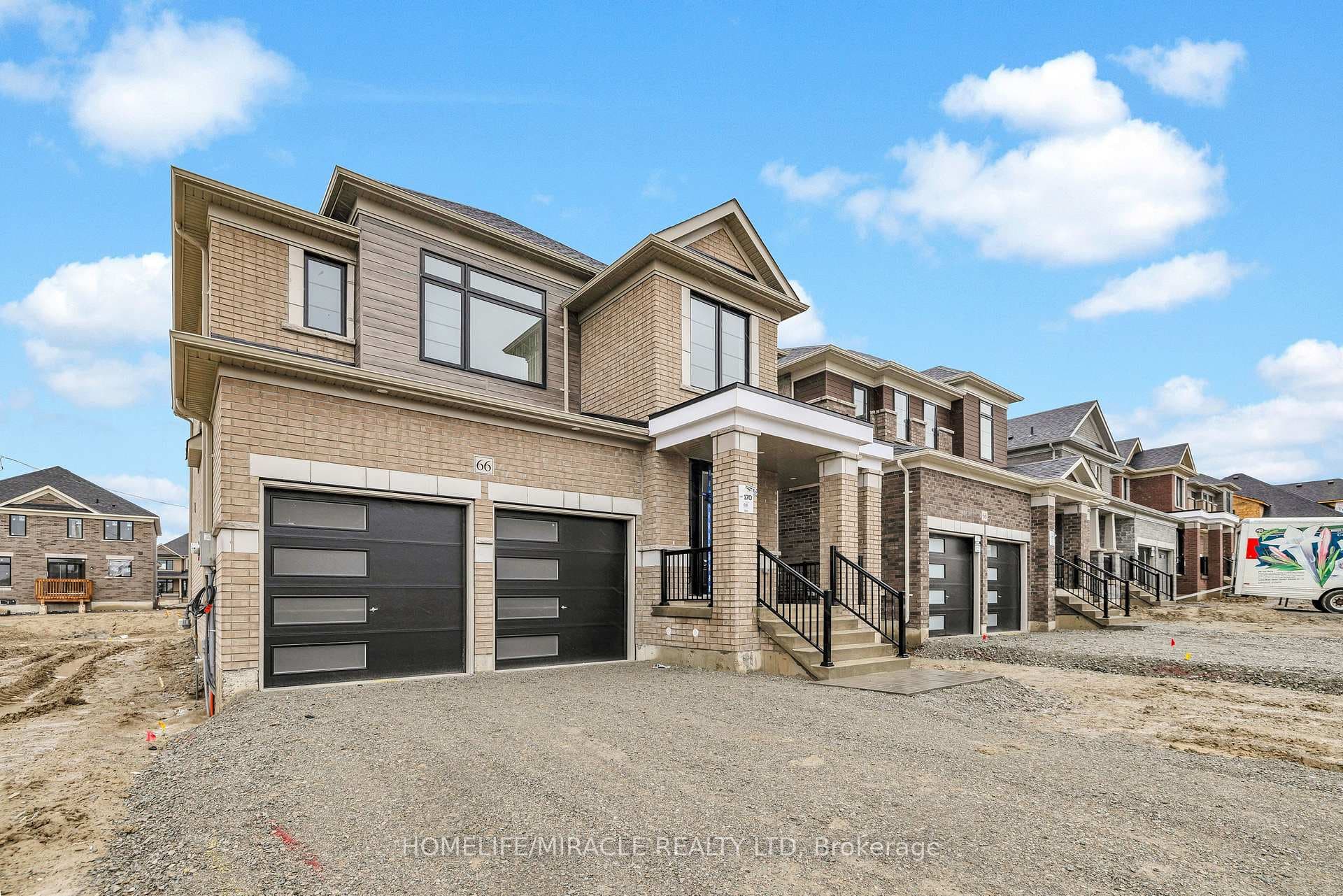 66 Sparrow Way photo 2
