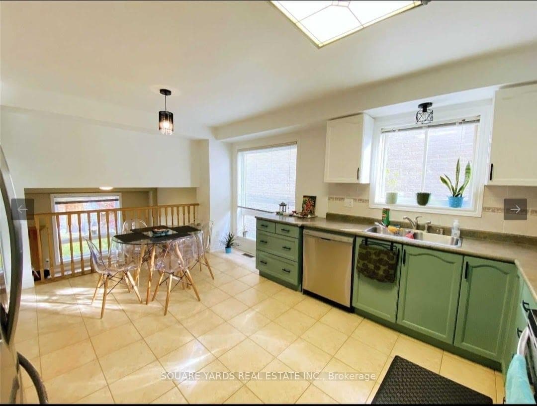 23 Huntington Drive photo 5