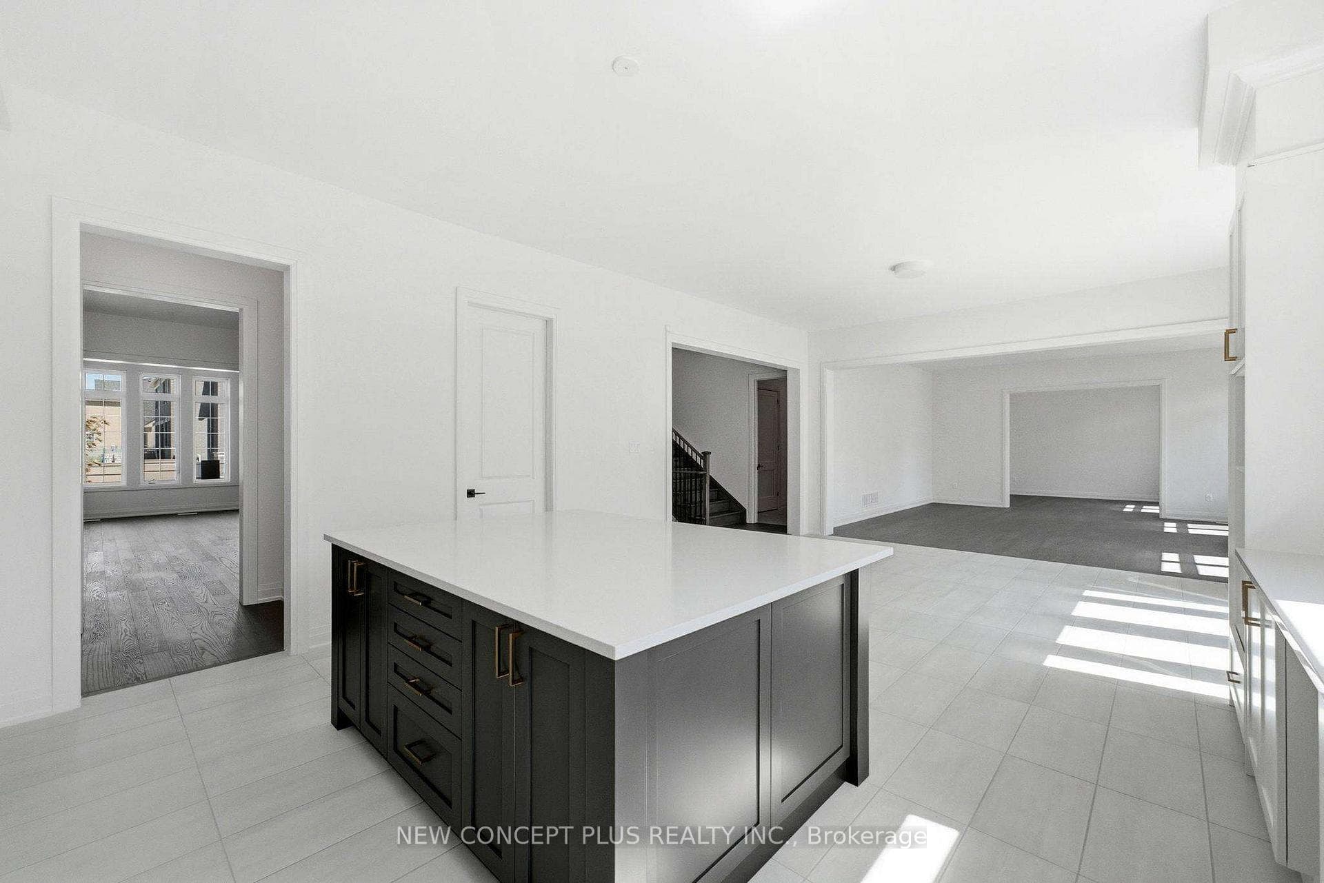 24 Twinleaf Crescent photo 9