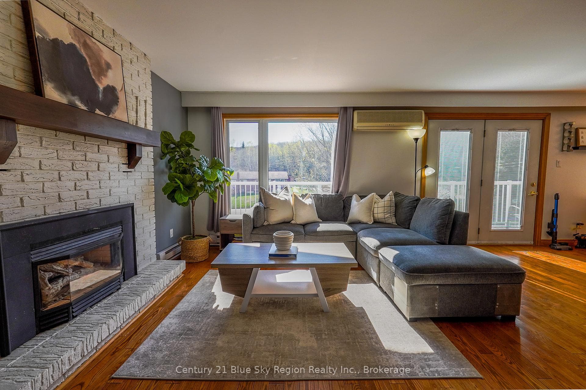 240 Lees Road photo 7