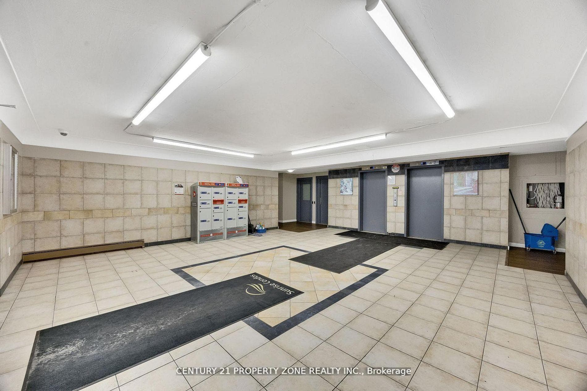 583 Mornington Avenue Unit 610 photo 4