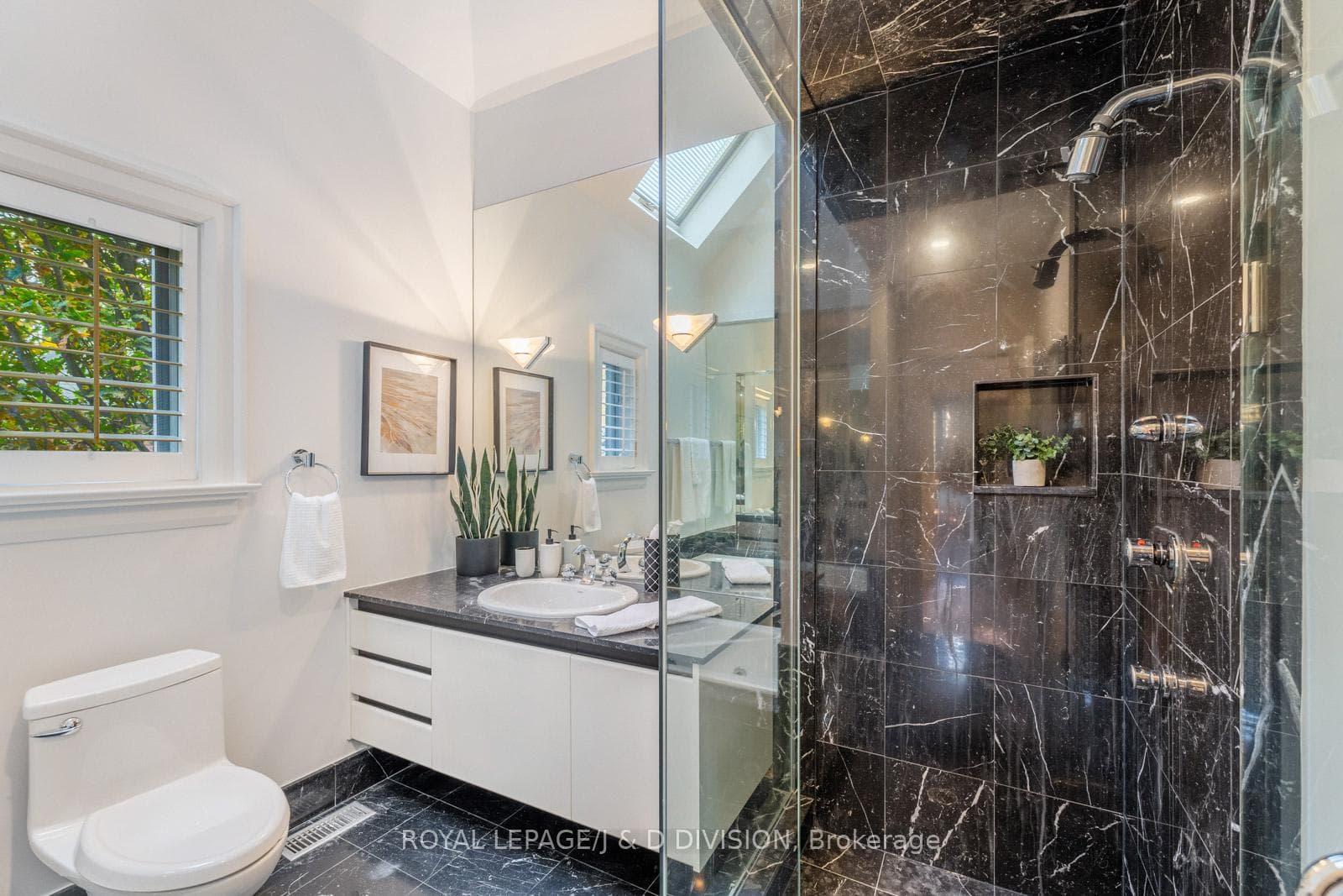 Main Bathroom