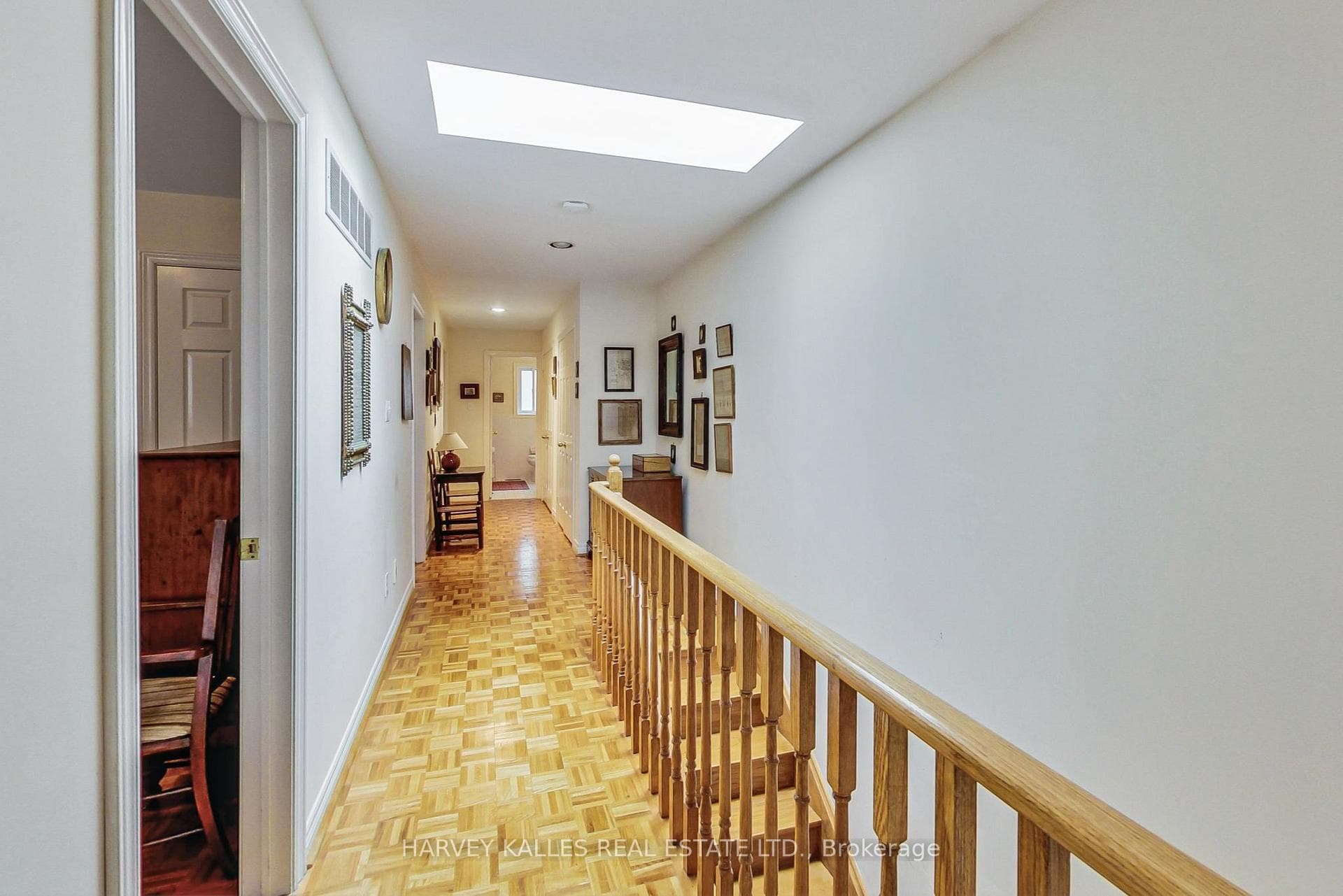 8 Fairholme Avenue photo 12