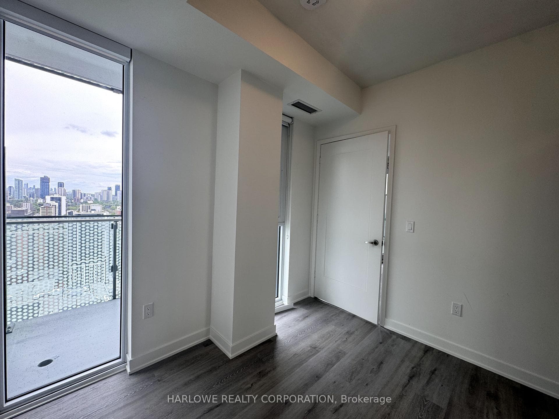 70 Princess Street Unit 2501 E photo 10
