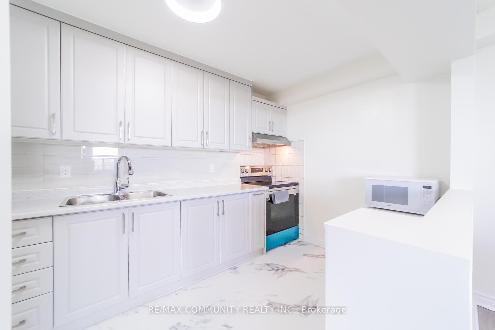 15 Torrance Road Unit 701 photo 17