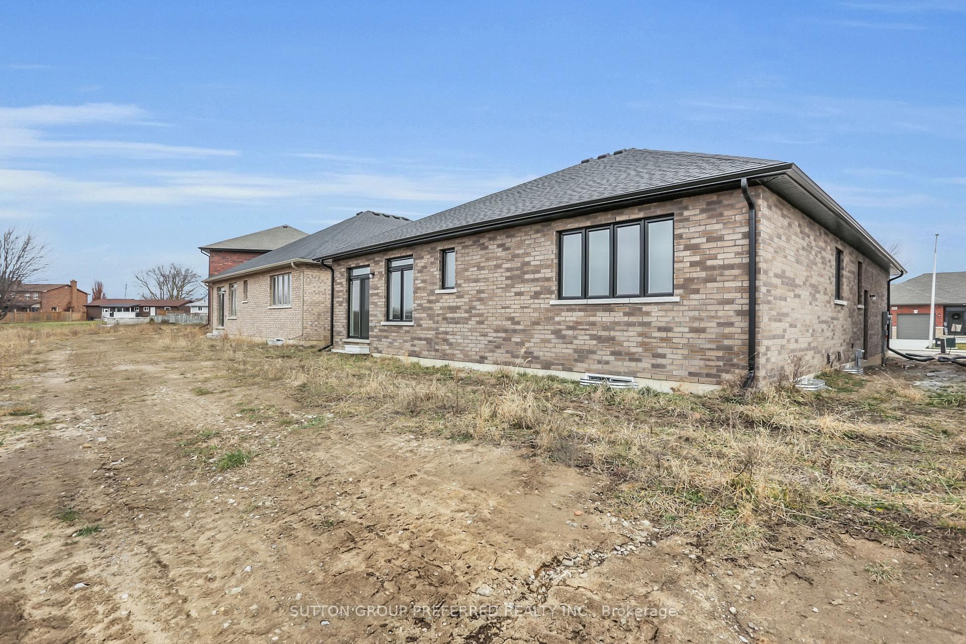 248 Leitch Street photo 47