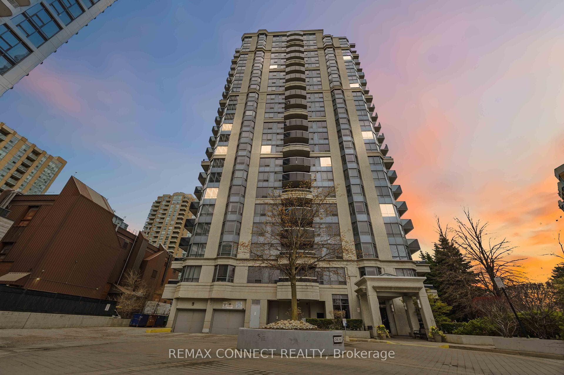 35 Finch Avenue Unit 2010 photo 30