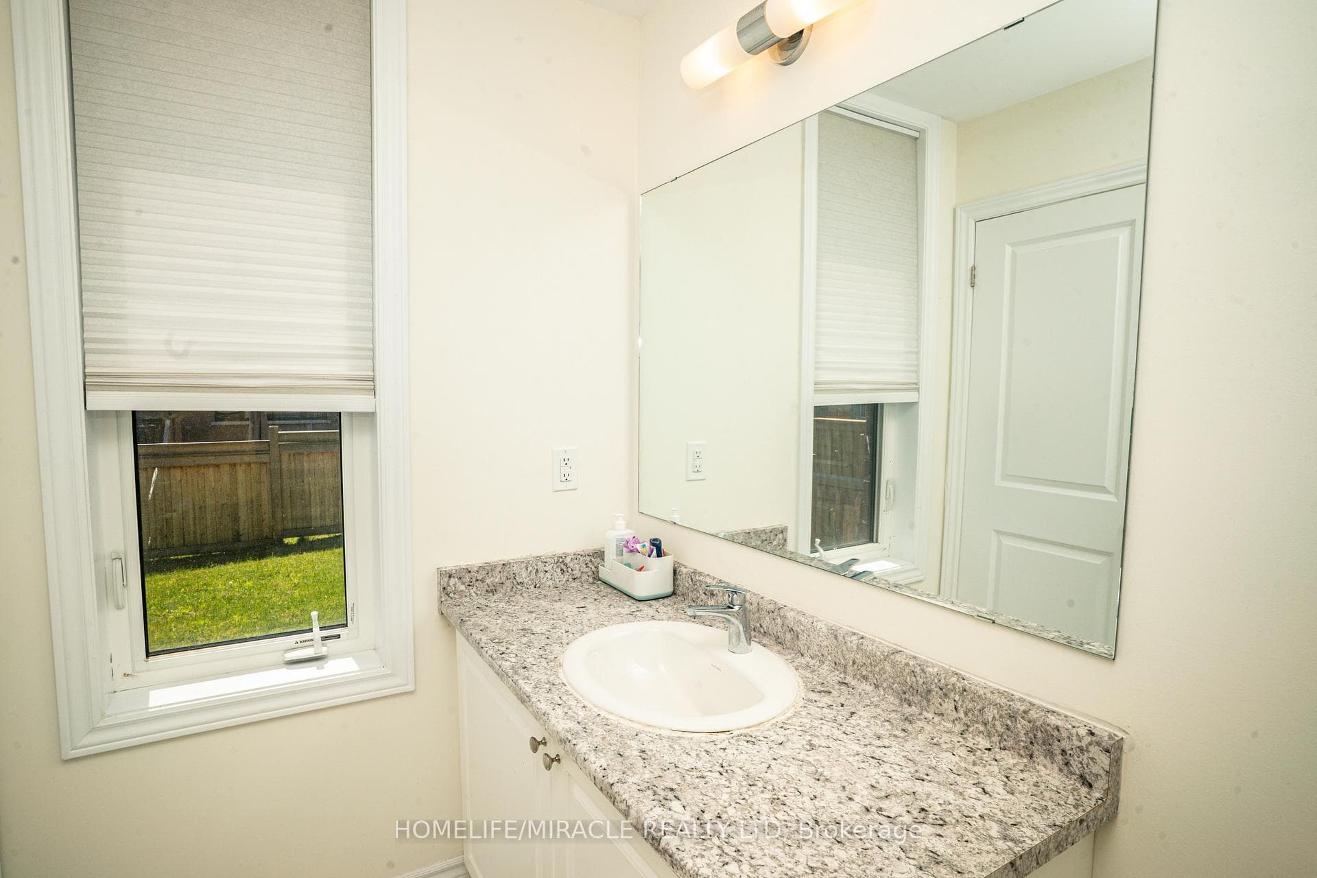 52 Douet Lane photo 26