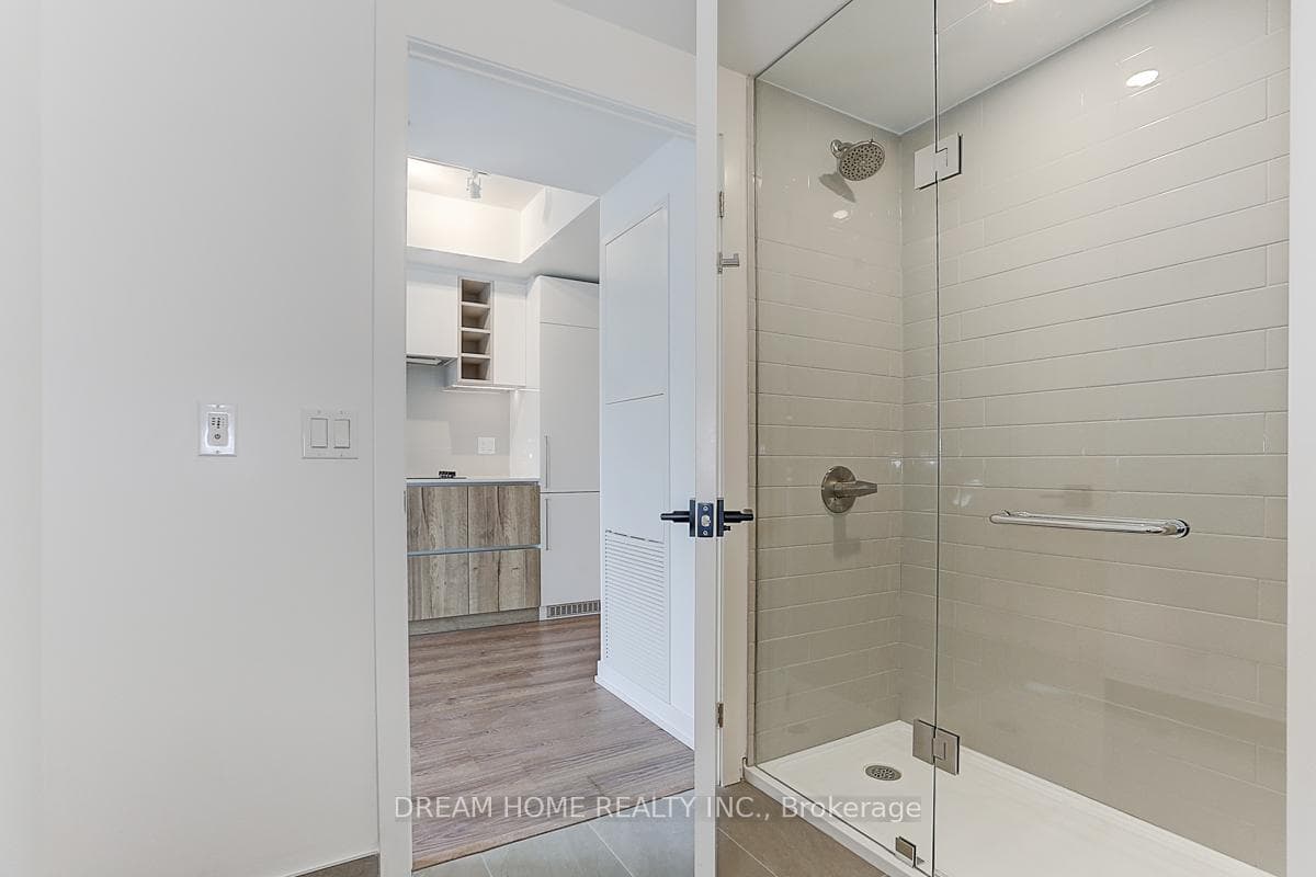 319 jarvis Street Unit 1116 photo 38