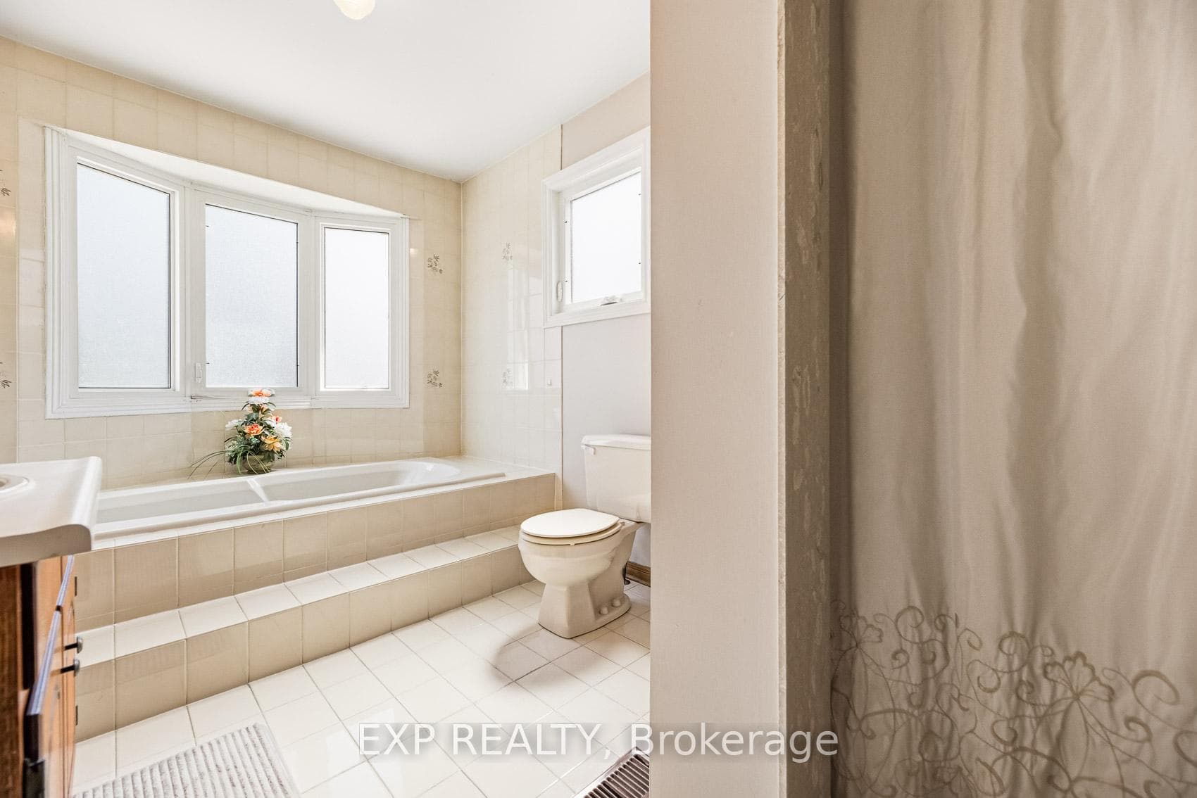 81 Southgate Crescent photo 23