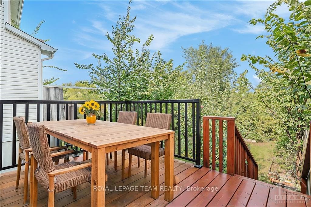567 WEATHERSTON Street photo 22