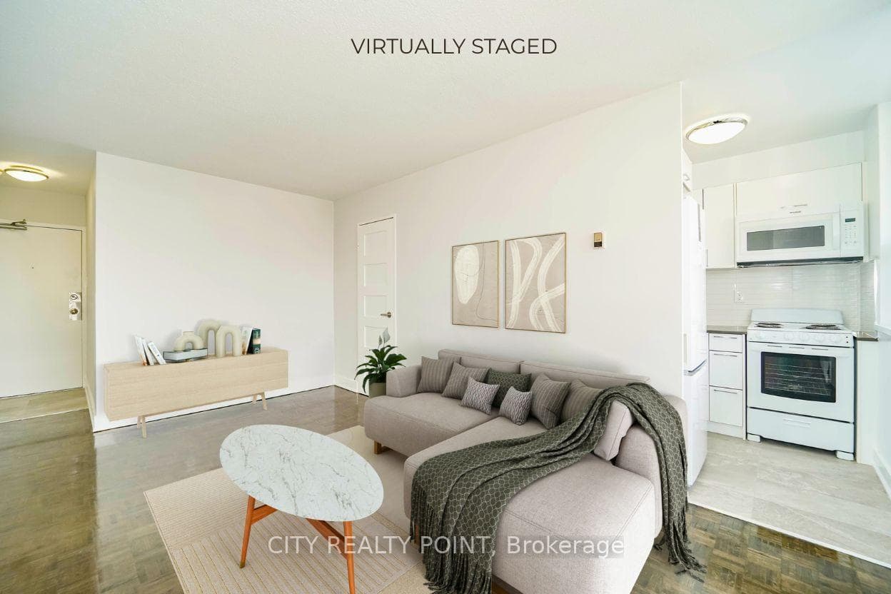 1500 Bathurst Street Unit 701 photo 1
