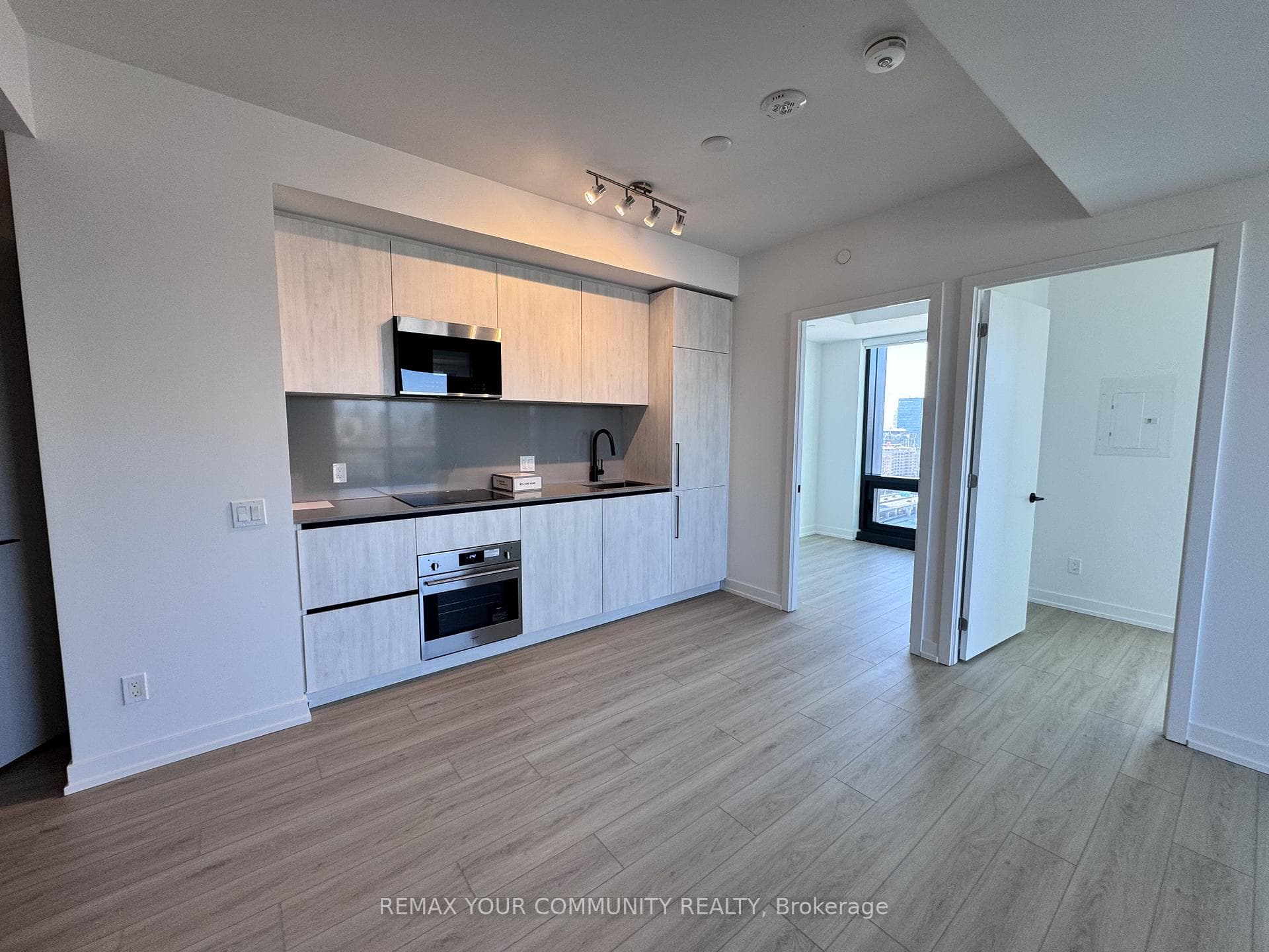 35 Parliament Street Unit 2208 photo 7