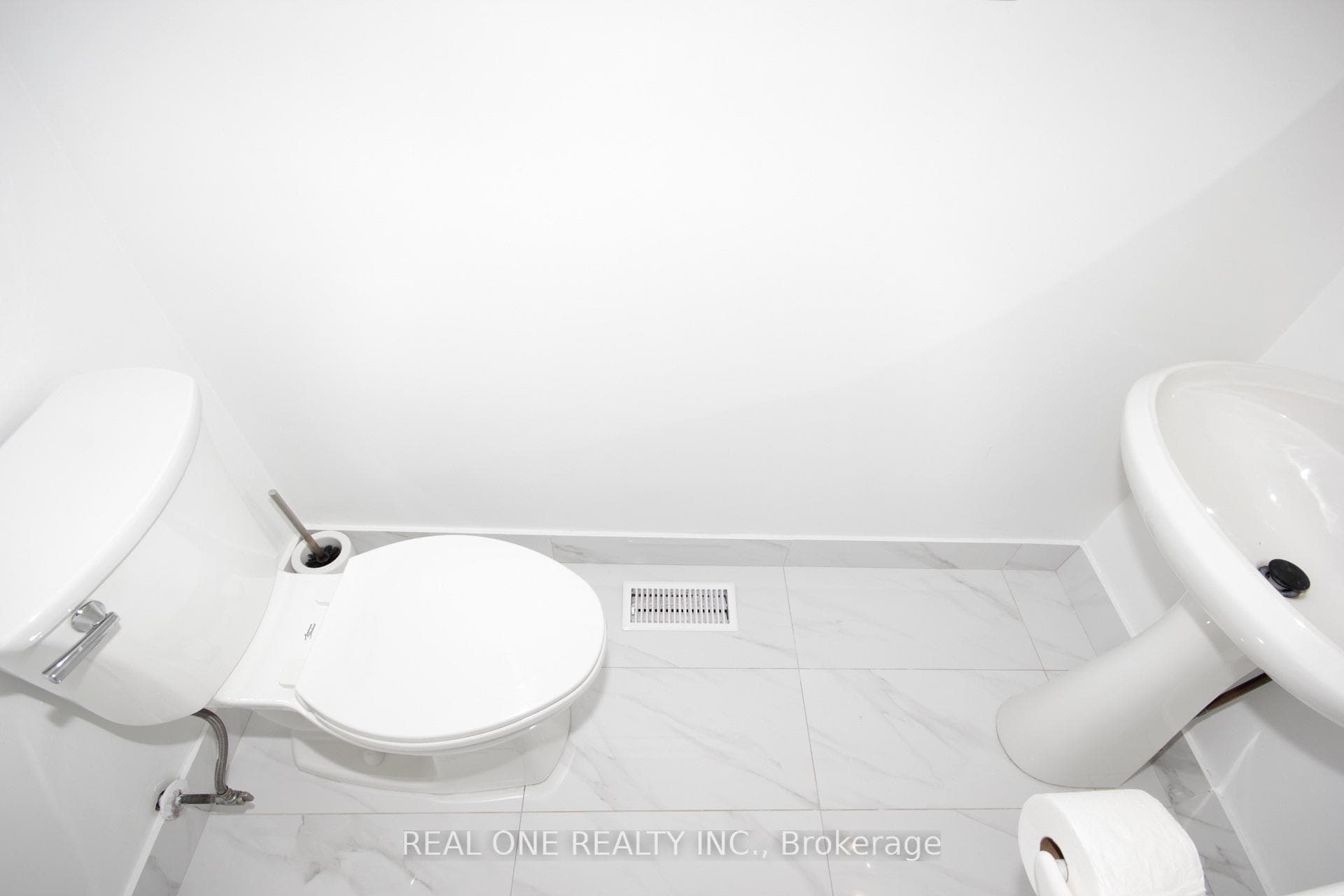 1145 Timberland Crescent photo 11