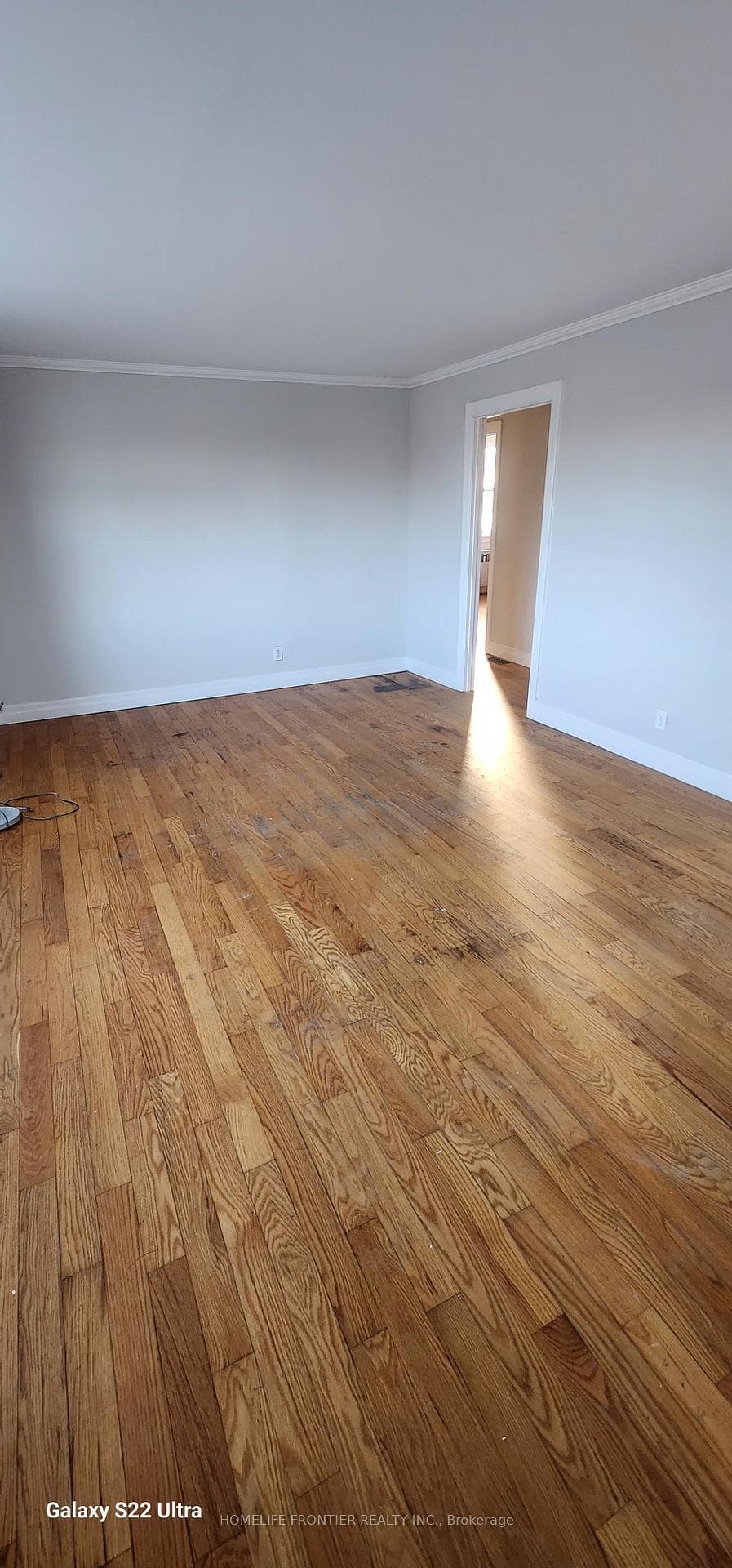 295 The Queensway South N/A photo 4