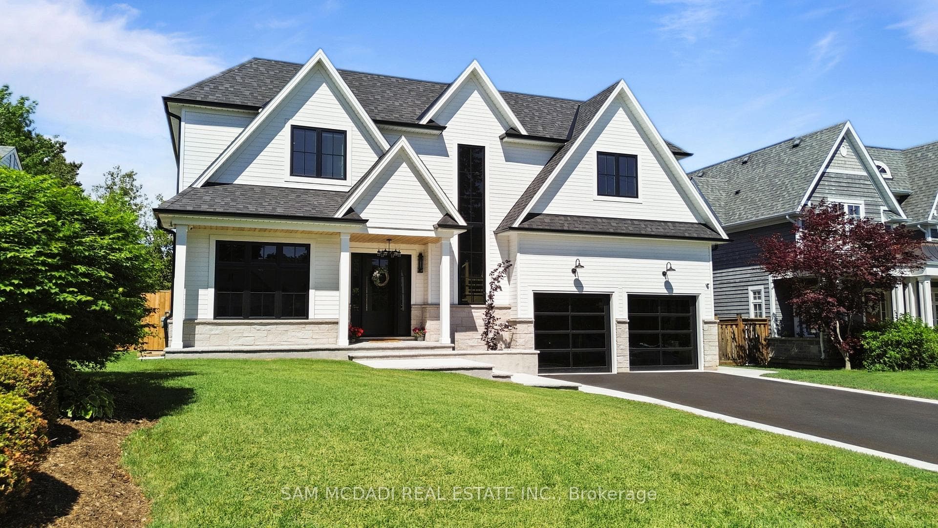 899 Danforth Place photo 1