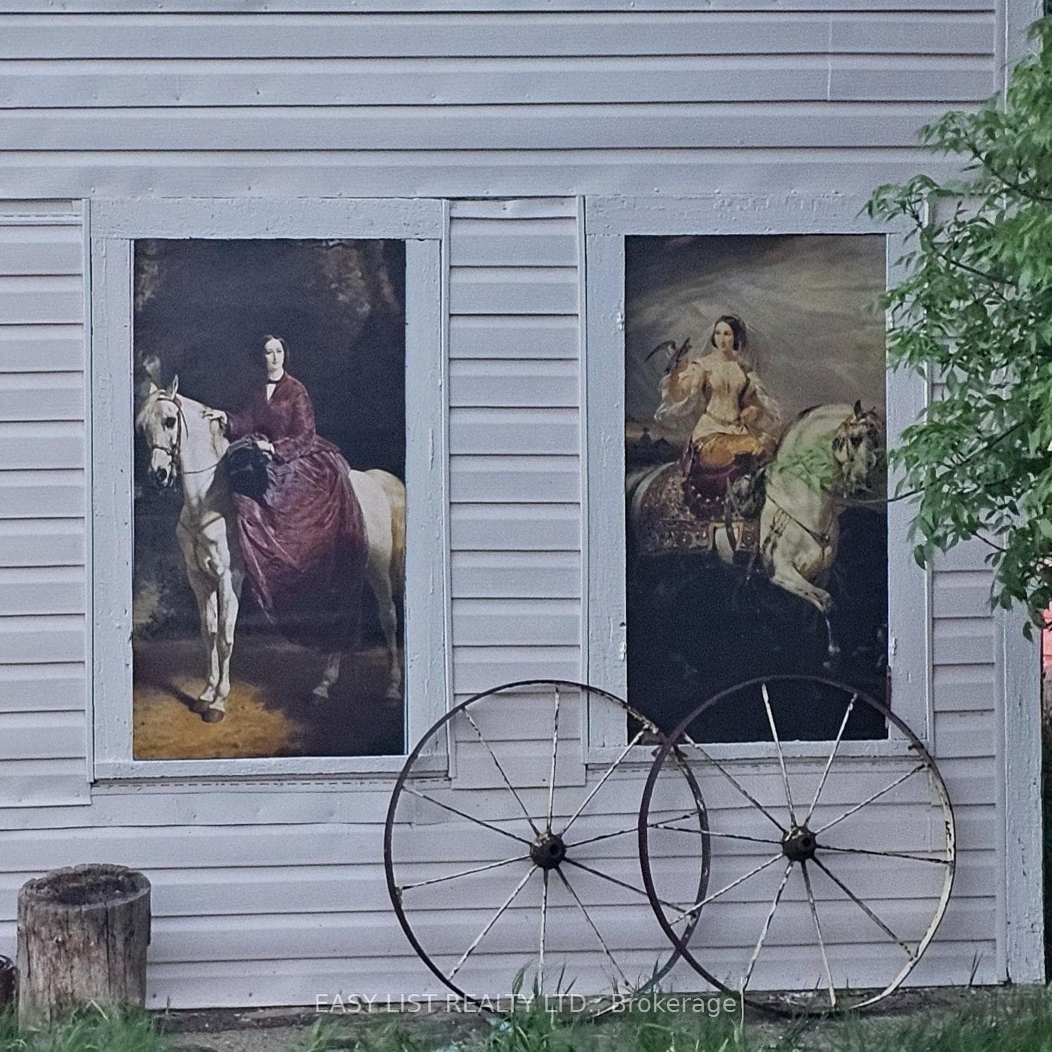 30 McKenzie Avenue photo 1