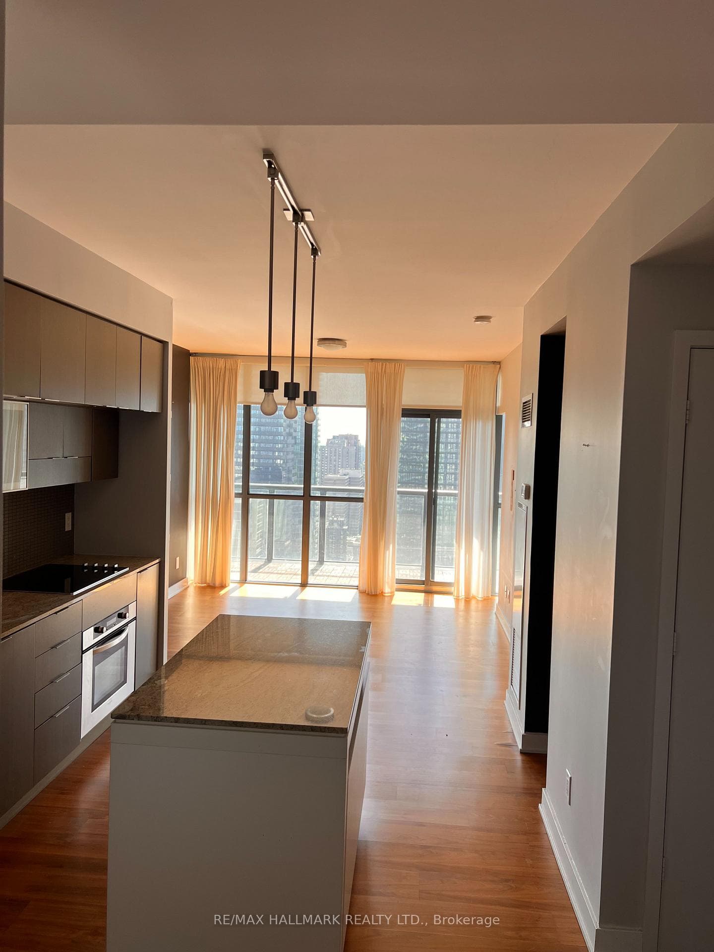 110 Charles Street Unit 3105 photo 4