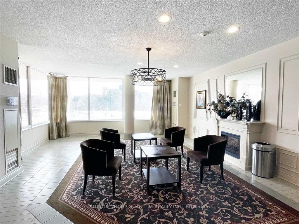 326 Major Mackenzie Drive Unit 616 photo 16