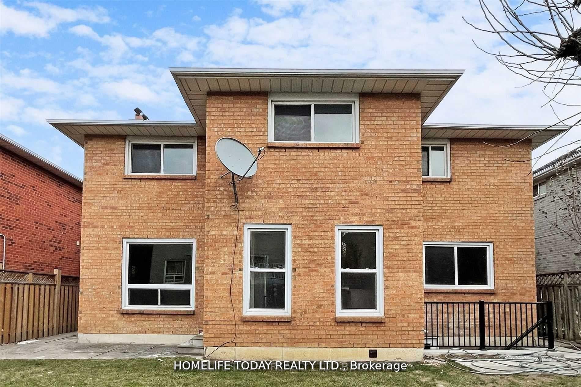 710 Morrish Road photo 38