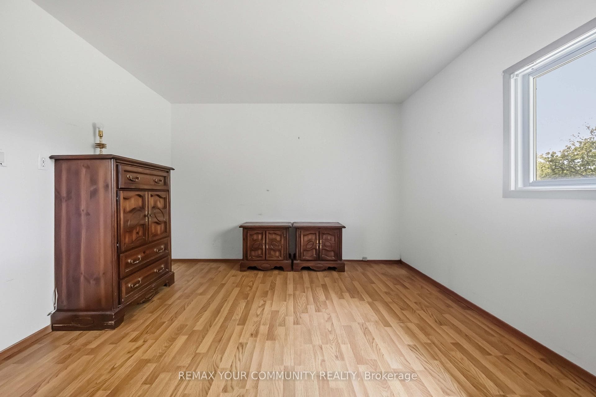23 LAVIOLETTE Avenue photo 27