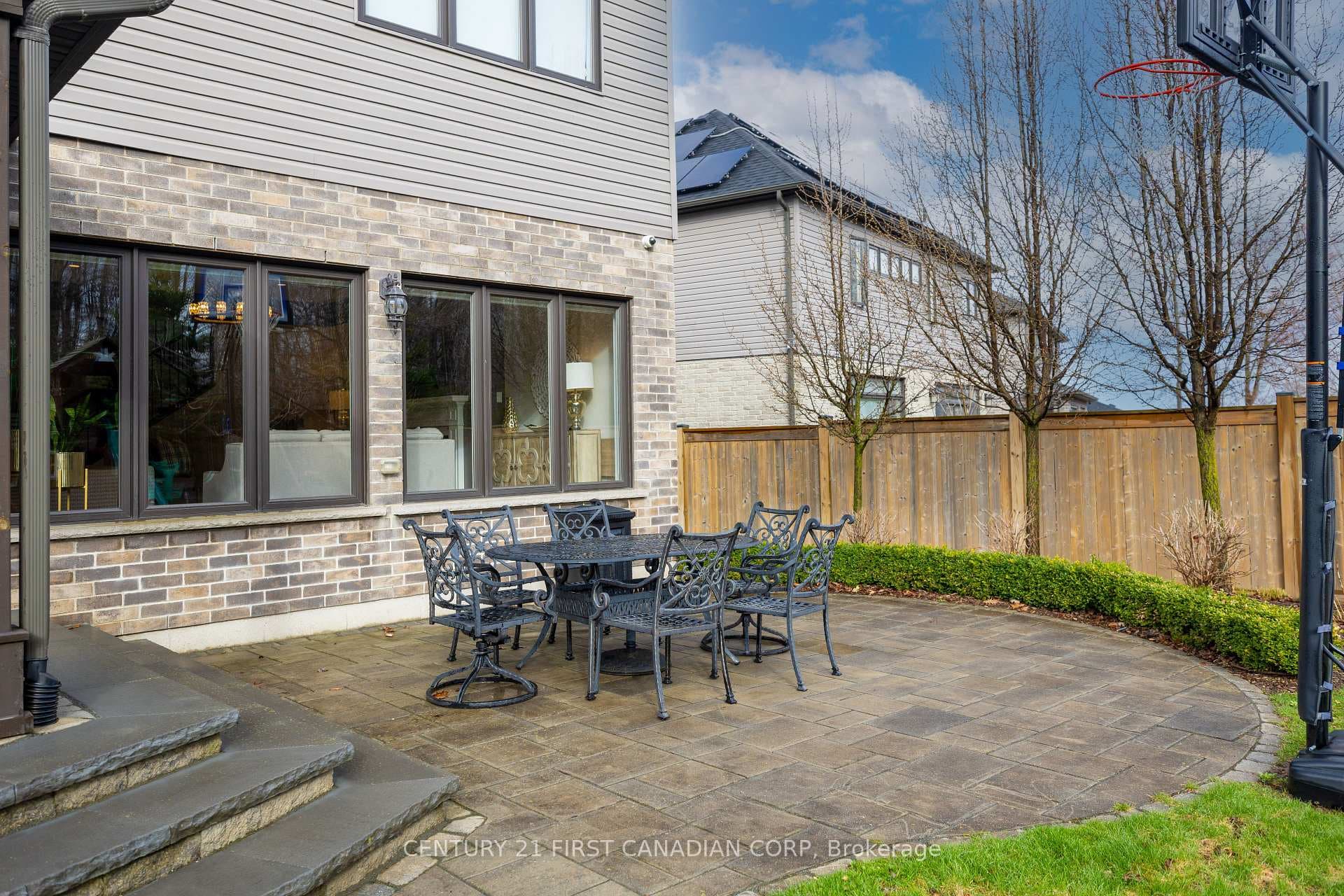 1066 Riverbend Road photo 34