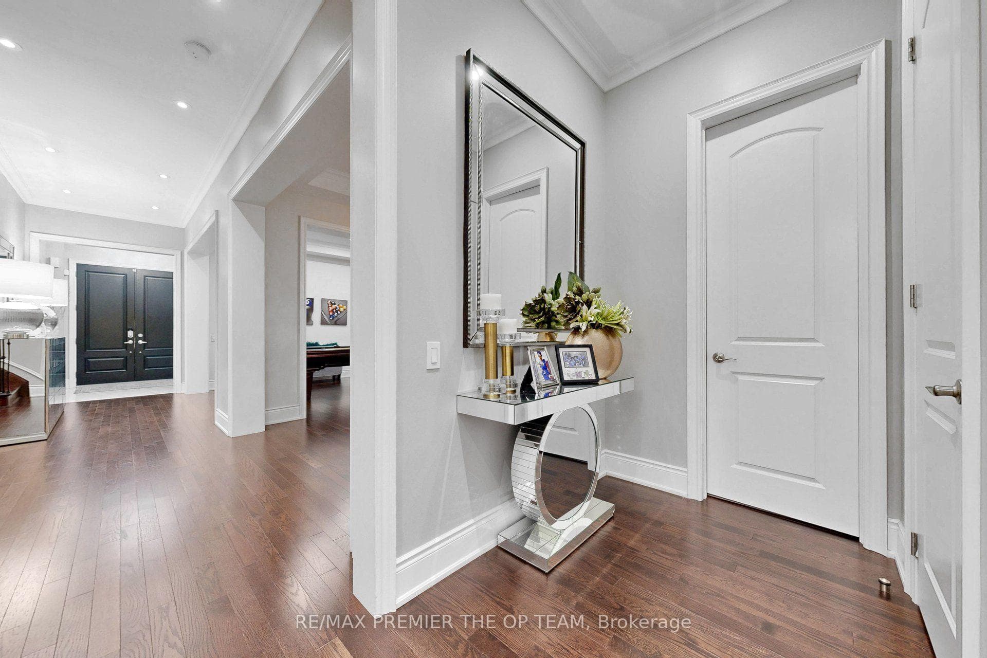 60 Chesney Crescent photo 12