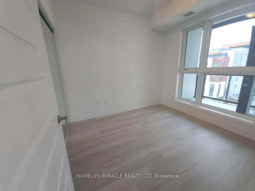 480 Gordon Krantz Avenue Unit 513 photo 22