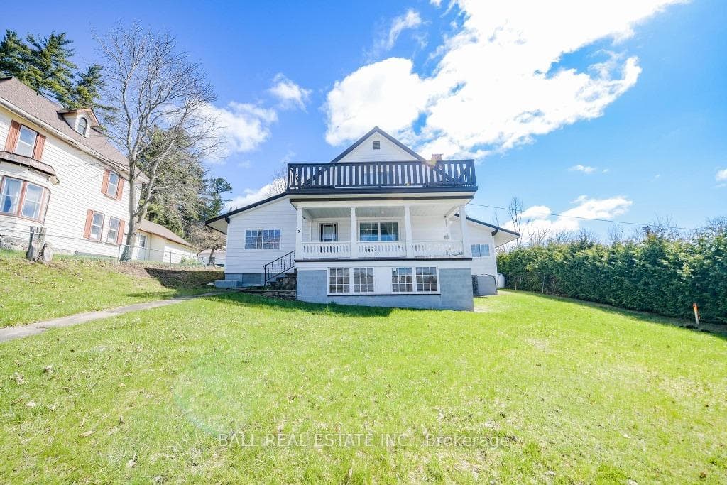 7 Cleak Avenue photo 1