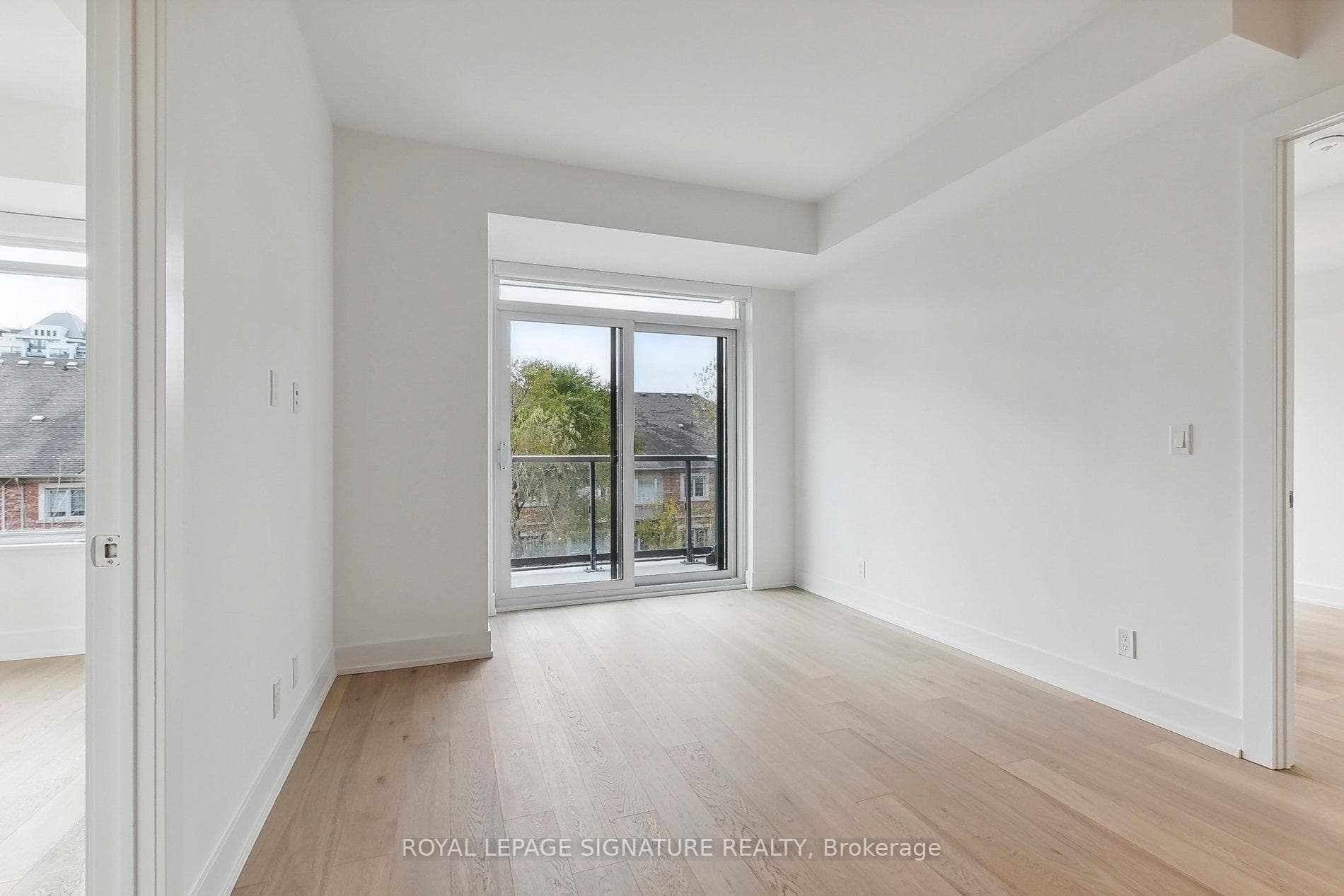 8 Beverley Glen Boulevard Unit D-329 photo 5