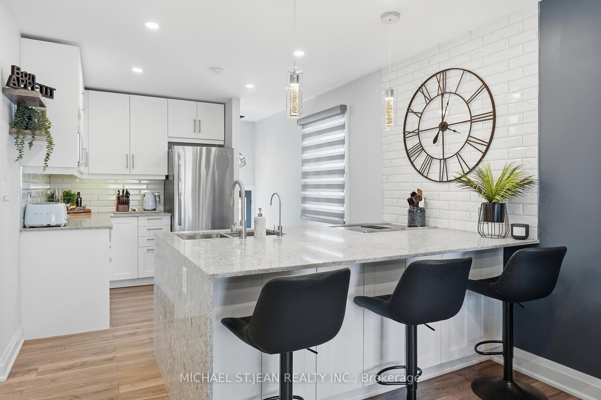 58 Tragina Avenue photo 15